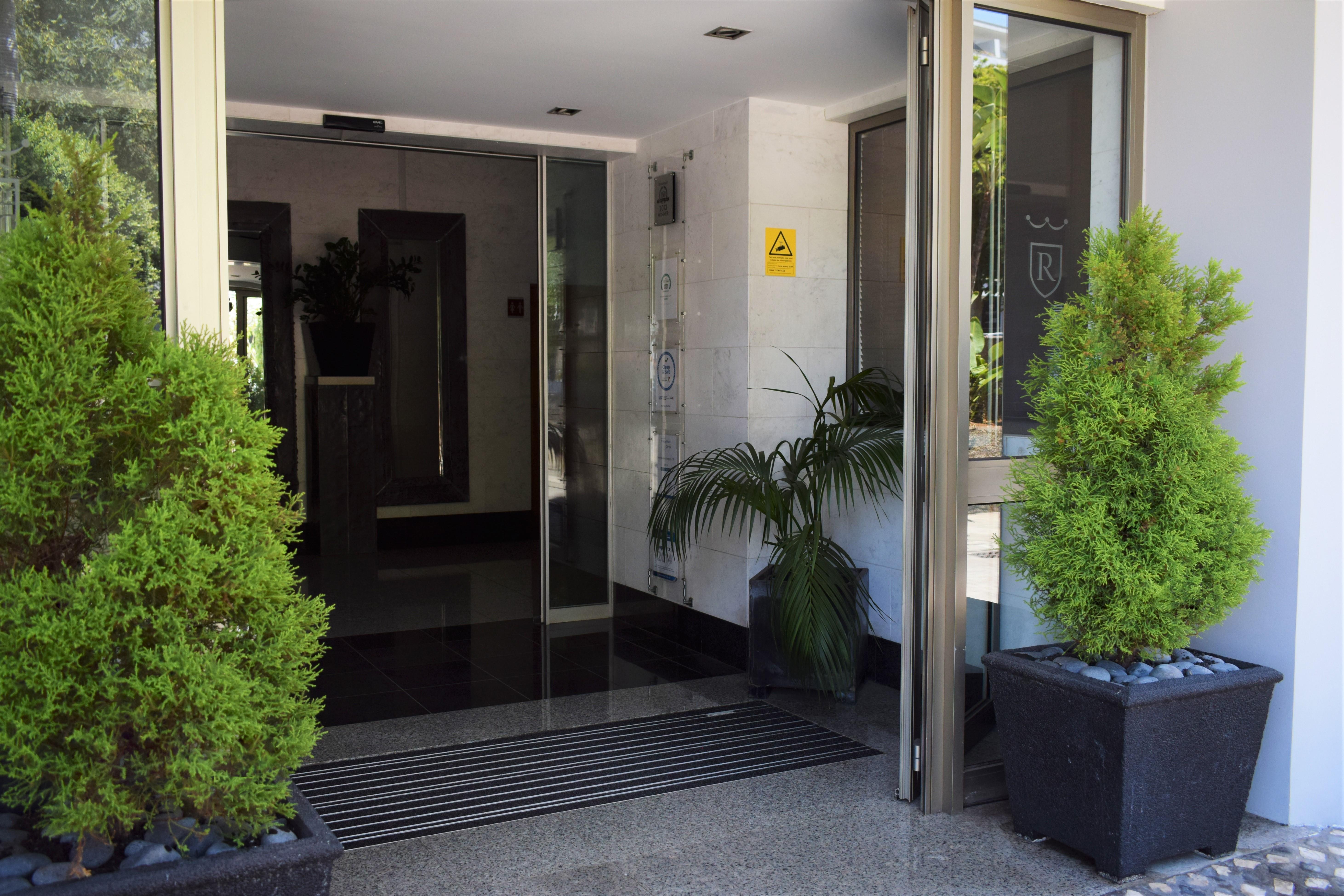 Madeira Regency Cliff - Adults Only Hotel Фуншал Екстериор снимка